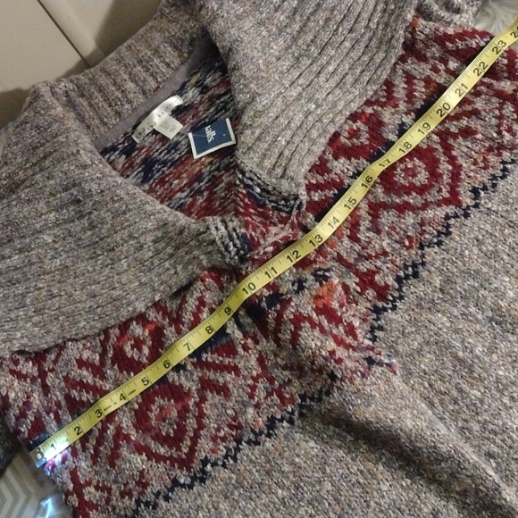 kaisely cardigan knit sweater Aztec pattern on gray wool blend - Picture 6 of 11